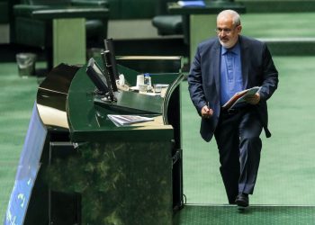 سکان وزارت صمت در دست علی‌آبادی