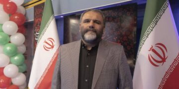 دومین شب برنامه زنده «ایران 45» از شبکه سپهر سیما به امام موسی بن جعفر(ع) تقدیم شد