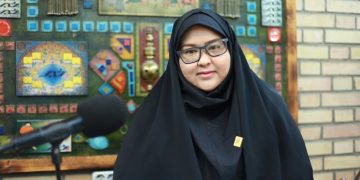 آبشار عاطفهها در حال حاضر مسئولیت کمیته ملی حمایتهای اجتماعی سراسر کشور را بر عهده دارد