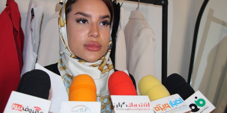 طراحی لباس یک هنر خلاقانه و نوآورانه است