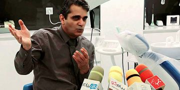 کلینیک کارن بیشتر روی ایمپلنت ، لمینیت و کامپوزیت بصورت تخصصی فعالیت دارند