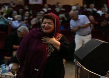 سه جایزه به غرفه «پوران درخشنده» در موزه سینما اضافه شد