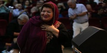 سه جایزه به غرفه «پوران درخشنده» در موزه سینما اضافه شد