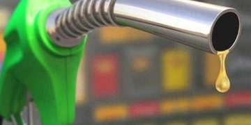 جنگ طبقاتیِ بنزین: فقرا ۱۵۰۰، ثروتمندان ۵۰۰۰ تومان!