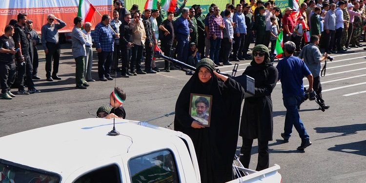 از میدان امام حسین(ع) تا انقلاب؛ روایت تصویری یک اجتماع در تهران