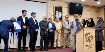 تأکید بر تقویت زیرساخت‌های فرهنگی و استمرار تولید کتاب در آیین «رهنمای فرهنگ و قلم»