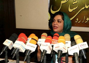 پیوند دانش و مهارت؛ رویکرد آزاده اعتمادی در آموزش طراحی لباس