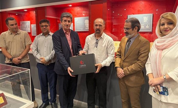 تأکید انجمن مدیران ماندگار بر حمایت از موزه تمبر طلا و نقره ایران