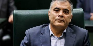 پایان کار محسن پاک‌نژاد در وزارت نفت؛ بورد سکان‌دار شد
